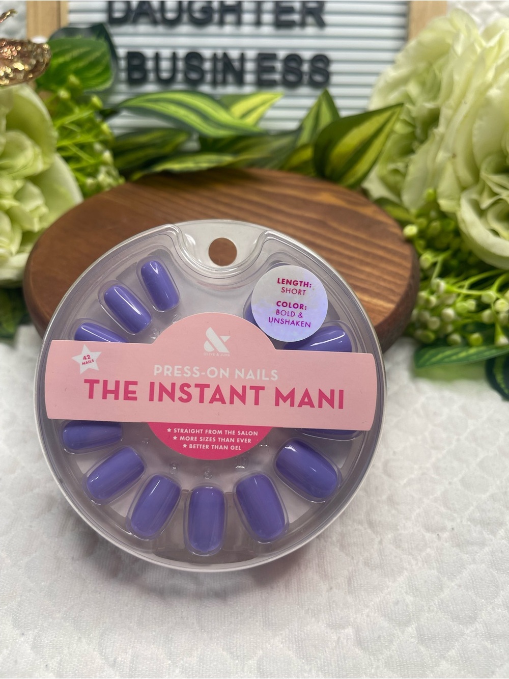 Olive & June Instant Mani Press-On Nails Bold & Unshaken Short Purple 42